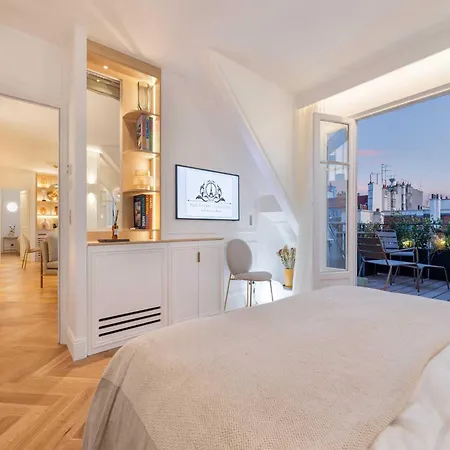 Exceptional Apt With 3 Terraces & Eiffel Tower View - Mobility Lease Apartment Paris