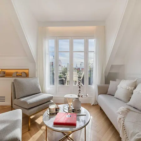 Exceptional Apt With 3 Terraces & Eiffel Tower View - Mobility Lease Paris
