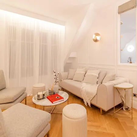 Apartment Exceptional Apt With 3 Terraces & Eiffel Tower View - Mobility Lease *